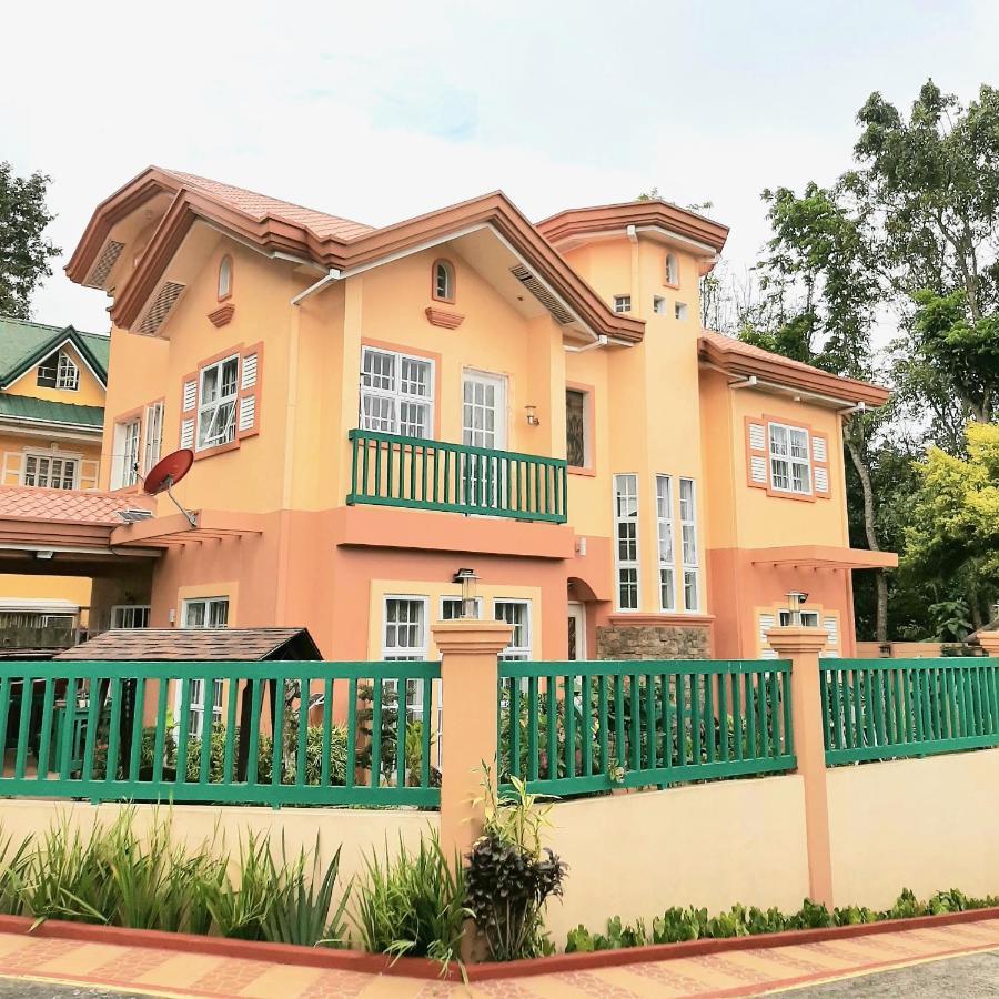 Charming Tagaytay Vacation Home タガイタイ エクステリア 写真