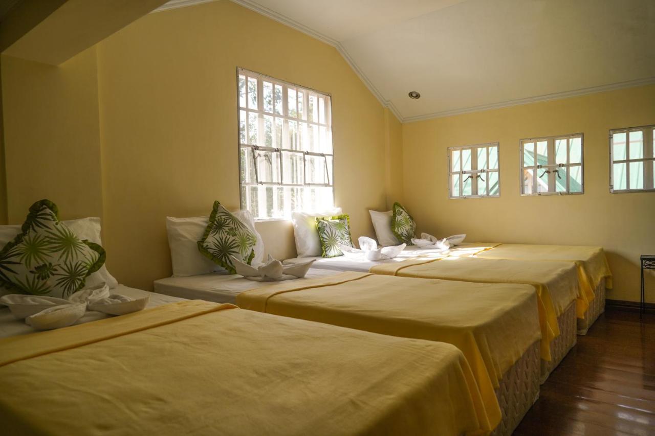 Charming Tagaytay Vacation Home タガイタイ エクステリア 写真