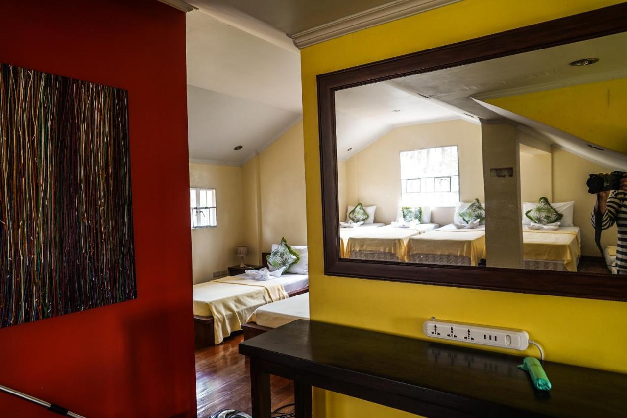 Charming Tagaytay Vacation Home タガイタイ エクステリア 写真