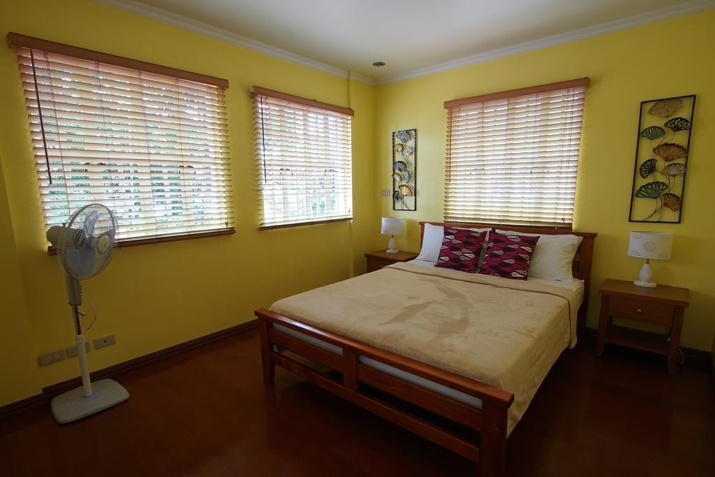 Charming Tagaytay Vacation Home タガイタイ エクステリア 写真