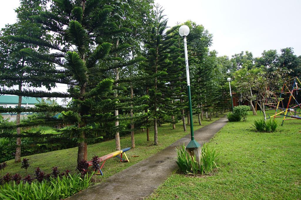 Charming Tagaytay Vacation Home タガイタイ エクステリア 写真